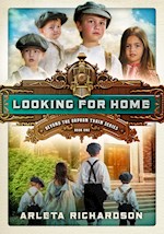 LOOKING FOR HOME (BEYOND THE ORPHAN TRAIN VOLUME 1)