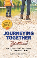 JOURNEYING TOGETHER FAMILY DEVOTIONAL (ON THE GO FAMILY DEVOTIONS)